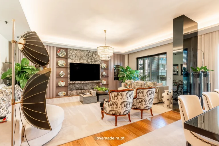 Edifício Minas Gerais, two bedroom apartment with garden in Funchal