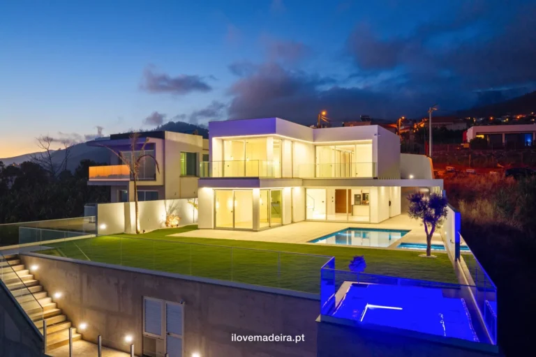 Ocean View Villa, three bedrooms on 3,500 m² in Canhas