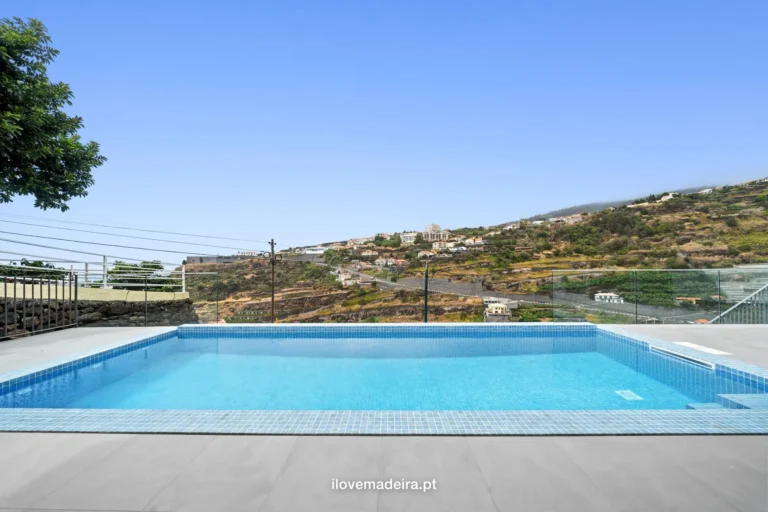 Two bedroom villa with heated pool near Calheta beach